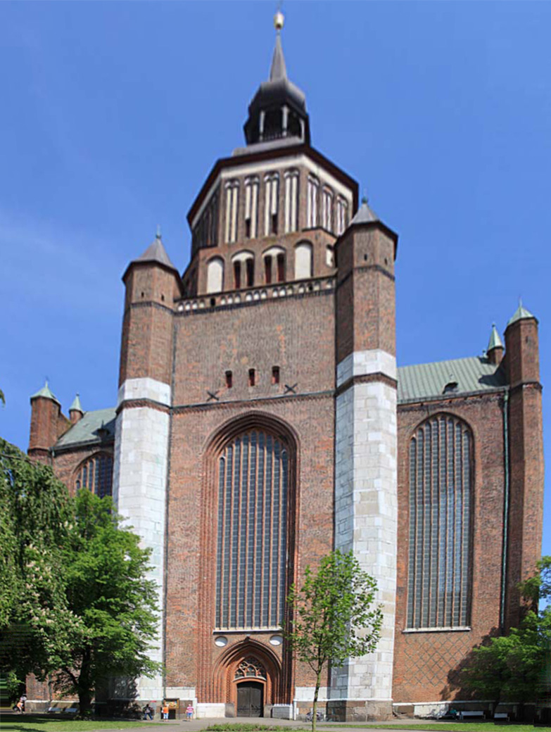 Die trutzige Marienkirche am Neuen Markt